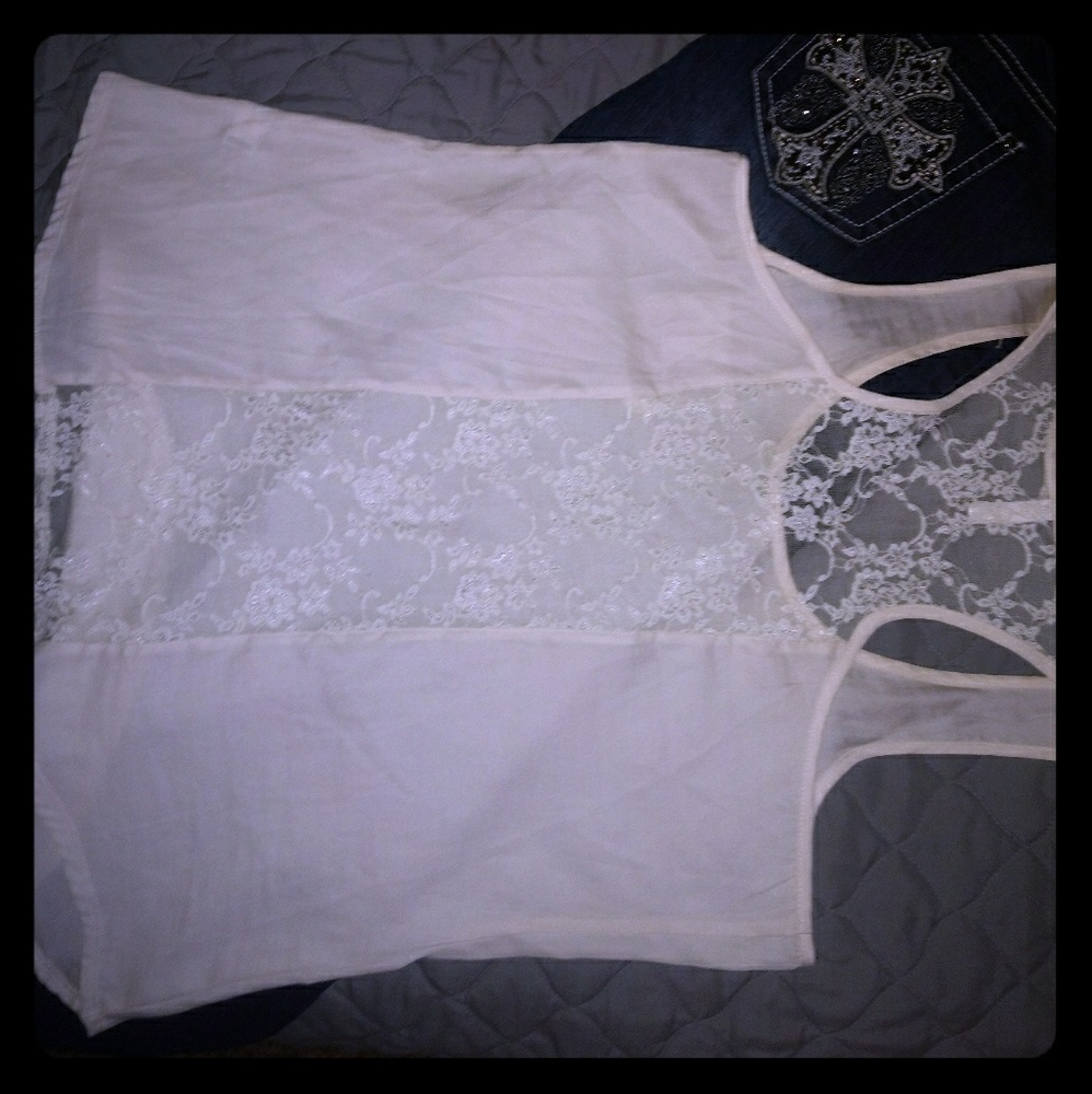 Xhilaration shell dressy top